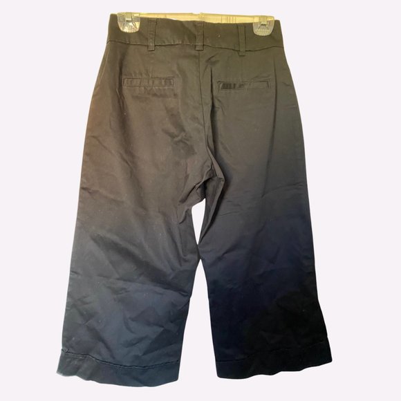 Lee "Just Below the Waist" Black Cropped Pants, Size 8P - Picture 2 of 3